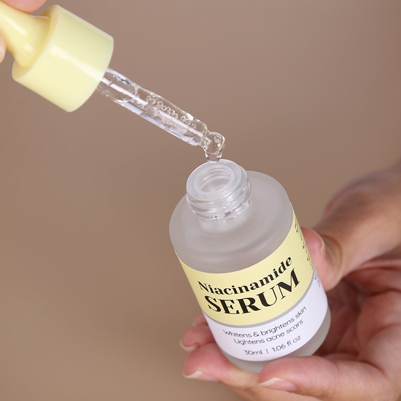 Sérum visage éclaircissant et liftant à la niacinamide et à la centella - 5